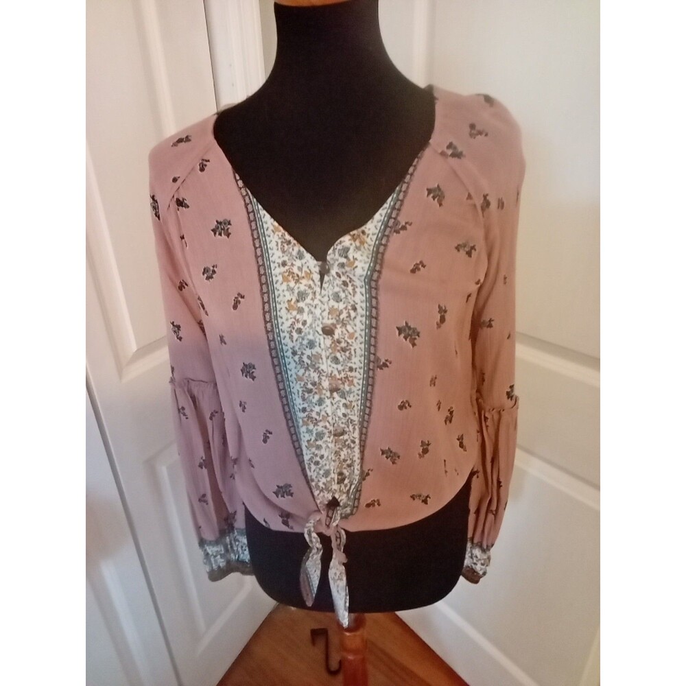 Woman's Tops S Jolt